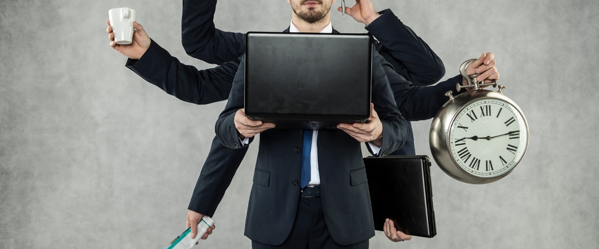 Change Management & Creative Services - Man with a notebook and 8 arms