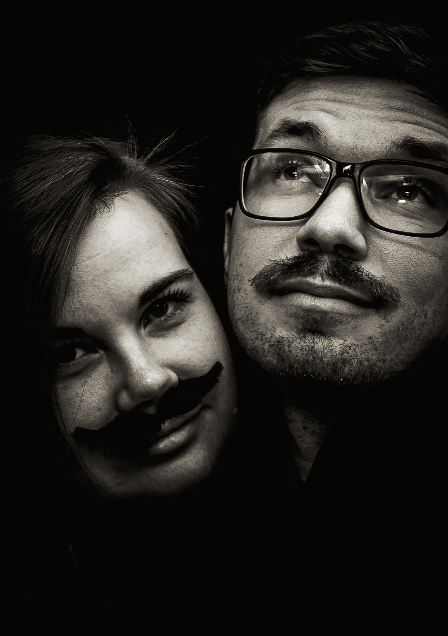 Movember with Signavio portrait - Daniel and Melanie